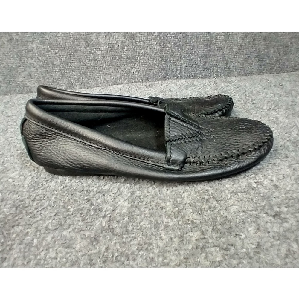 Minnetonka Moccasin Flats Women 7 Black Soft Pebbled Leather Slip On Shoes